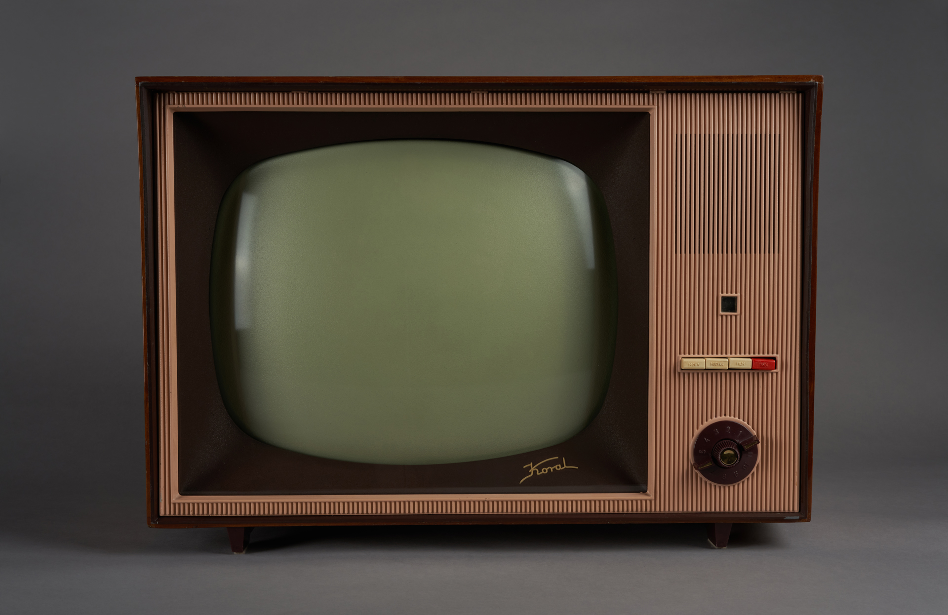 Telewizor Koral OT 1722 ze zbiorów Muzeum Inżynierii i Techniki w Krakowie